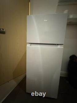 1x LOGIK Undercounter Fridge Freezer White LUC50W23