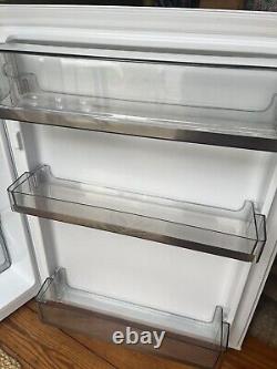 AEG RTB515E1AW Under Counter Larder Fridge White