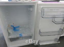 AEG SKE6881VAS Integrated Upright Auto defrost Fridge 142L A++ rated RRP £499