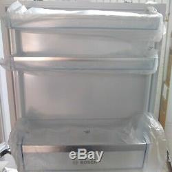 BOSCH Classixx KUL15A60GB Integrated Undercounter Fridge Grade A