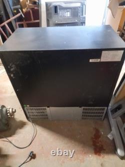 Back Bar 2 Hinged Door Bar Cooler Undercounter Pub Drink Bottle Fridge Gbc2