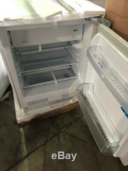 Beko BR11 Integrated Fridge #78