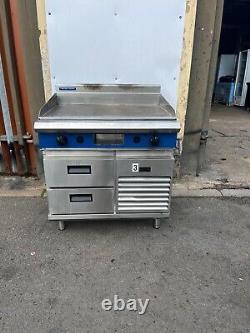 Blue Seal 90cm Gas Griddle with under counter Fridge