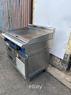 Blue Seal 90cm Gas Griddle with under counter Fridge