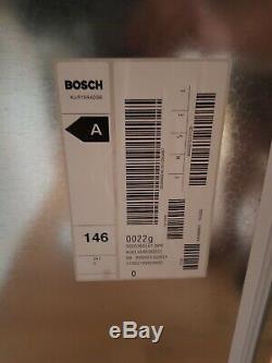 Bosch KUR15A40GB fully integrated under counter fridge
