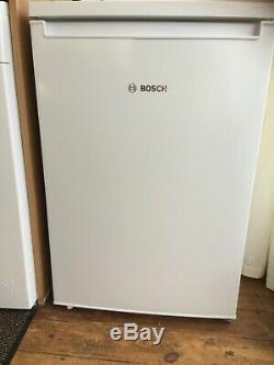 Bosch Serie 2 Ktr15nw3ag Under Counter Fridge Freezer White 56 CM