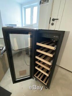 Caple Undercounter Single Zone Wine Cabinet (Wine Cooler / Wine Fridge)