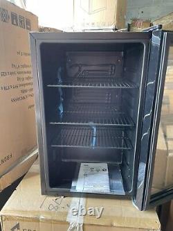 Cookology CBC70BK 70L Under Counter Drinks Beer Fridge Black Slightly Damaged f5