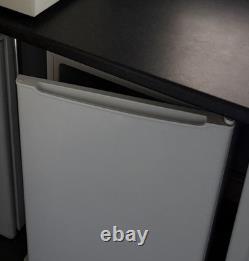 Currys Essentials CUL50W20 Under Counter Fridge White Volume 100L larder vgc CR8