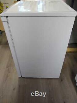 ESSENTIALS CUL55W19 Undercounter Fridge White Grade B