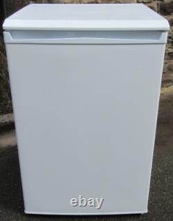 ESSENTIALS CUL55W20 UNDER COUNTER LARDER FRIDGE. 12m warranty