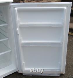 ESSENTIALS CUL55W20 UNDER COUNTER LARDER FRIDGE. 12m warranty