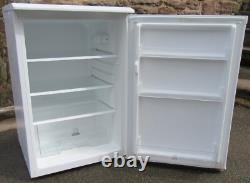 ESSENTIALS CUL55W20 UNDER COUNTER LARDER FRIDGE. 12m warranty