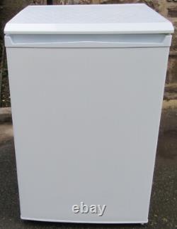 ESSENTIALS CUL55W20 UNDER COUNTER LARDER FRIDGE. 12m warranty