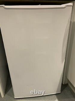 Essentials CUL50W18 100L Undercounter Fridge Refrigerator White