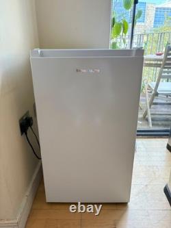Fridgemaster MUR4894E 82L Under Counter Fridge White E rated Barely Used Jan 25