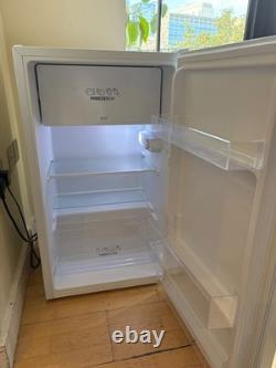 Fridgemaster MUR4894E 82L Under Counter Fridge White E rated Barely Used Jan 25