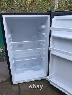 Fridgemaster fridge and freezer under counter