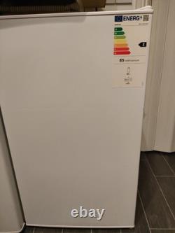 HOMCOM 91L Freestanding Under Counter Fridge for kitchen Smaller Home Office