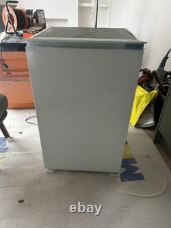 HYE In-column Under Counter Fridge 129 Litre RF01BIUC129W01 Refurb C (Read)