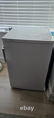 Hisense RL170D4BWE Freestanding 56cm Under Counter Fridge 132 litre capacity