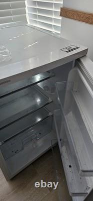 Hisense RL170D4BWE Freestanding 56cm Under Counter Fridge 132 litre capacity