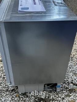 Hotpoint 144 Litre 82cm Integrated Under Counter Fridge Freezer HBUF011. UK