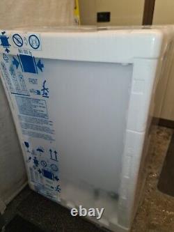 Hotpoint 144 Litre Integrated Under Counter Fridge HBUL011. UK