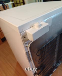 Hotpoint Under Counter Larder Freezer 55cm H55ZM1110W1 White 103 Litre