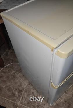 Iceking Under Counter Fridge Freezer Iceking Under Counter Fridge Freezer