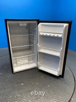 Igenix IGUL048B 92 Litre Under Counter Larder Fridge Black 31376