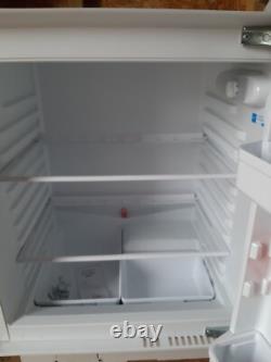 Indesit Fridge white intergrated fits under worktop