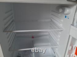 Indesit Fridge white intergrated fits under worktop