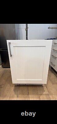 Indesit Under Counter Integrated Fridge Freezer IF A1. UK 1 Excellent Condition
