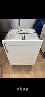 Indesit Under Counter Integrated Fridge Freezer IF A1. UK 1 Excellent Condition