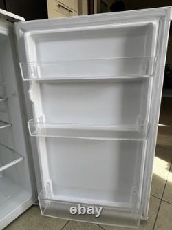LEC L5017W 50cm Undercounter Fridge-White-110L- Hardly Used Good Condition