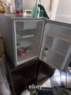 LOGIK Mini Fridge (Under Counter/ Table Top) (Colour Silver) LOGIK Mini Fridge (Under Counter/ Table Top) (Colour Silver)