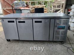 Large Polar Undercounter fridge