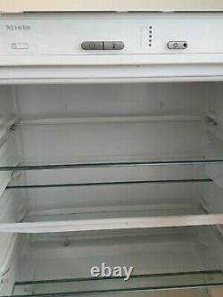 MIELE K9122Ui Integrated Undercounter Fridge Ex Display