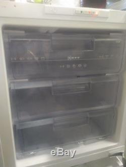 Matching Neff integrated undercounter fridge and freezer. Clean and working