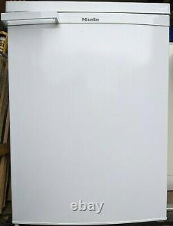 Miele K12020S-1 Under counter Free standing White Fridge