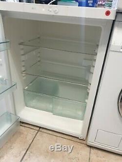 Miele K12020S 60CM WIDE UNDER COUNTER FRIDGE IN WHITE WITH 3 MONTHS GUARANTEE