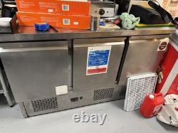 Polar 3 Triple Door Counter Fridge 368Ltr G622 Catering Restaurant Cafe