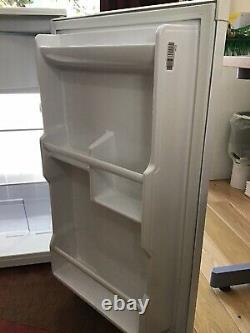 Refrigerator Statesman R1482 under Counter Fridge /freezer With Ice Box White