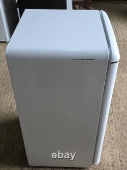 Retro Look Undercounter Fridge COMFEE' RCD93WH2UKRT White with Small Ice Box