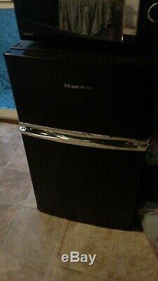 Russell Hobbs Black 90L Undercounter Fridge Freezer RHUCFF50W 50cm Wide