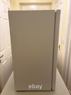 Tolbec under-counter fridge model 20/001/025