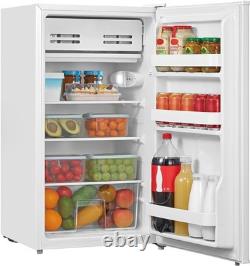 Versatile 93L Under Counter Fridge with Built-In Cooler for Optimal Storage Versatile 93L Under Counter Fridge with Built-In Cooler for Optimal Storage