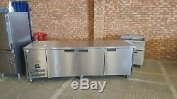 Williams under-counter 3 door fridge work top large prep fridge 246x78x90 cm