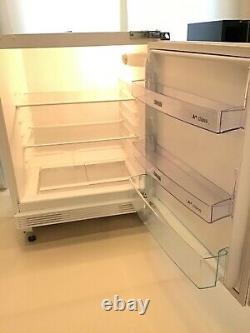 Zanussi Integrated Built In Larder Fridge ZQA14030DA Very Good Working Order